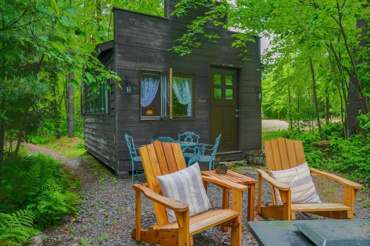 Vintage Wild West Tiny Hotel In The Woods! Pine City エクステリア 写真